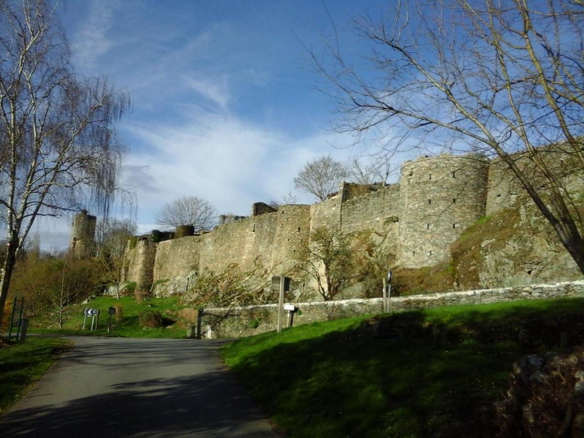 Chambres De La Porte Aux Moines Vouvant Kültér fotó